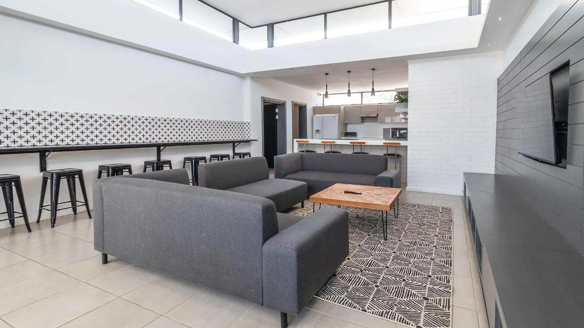 Metropole Green Point -Private Room 2Nd Floor Stay Cape Town Apartment